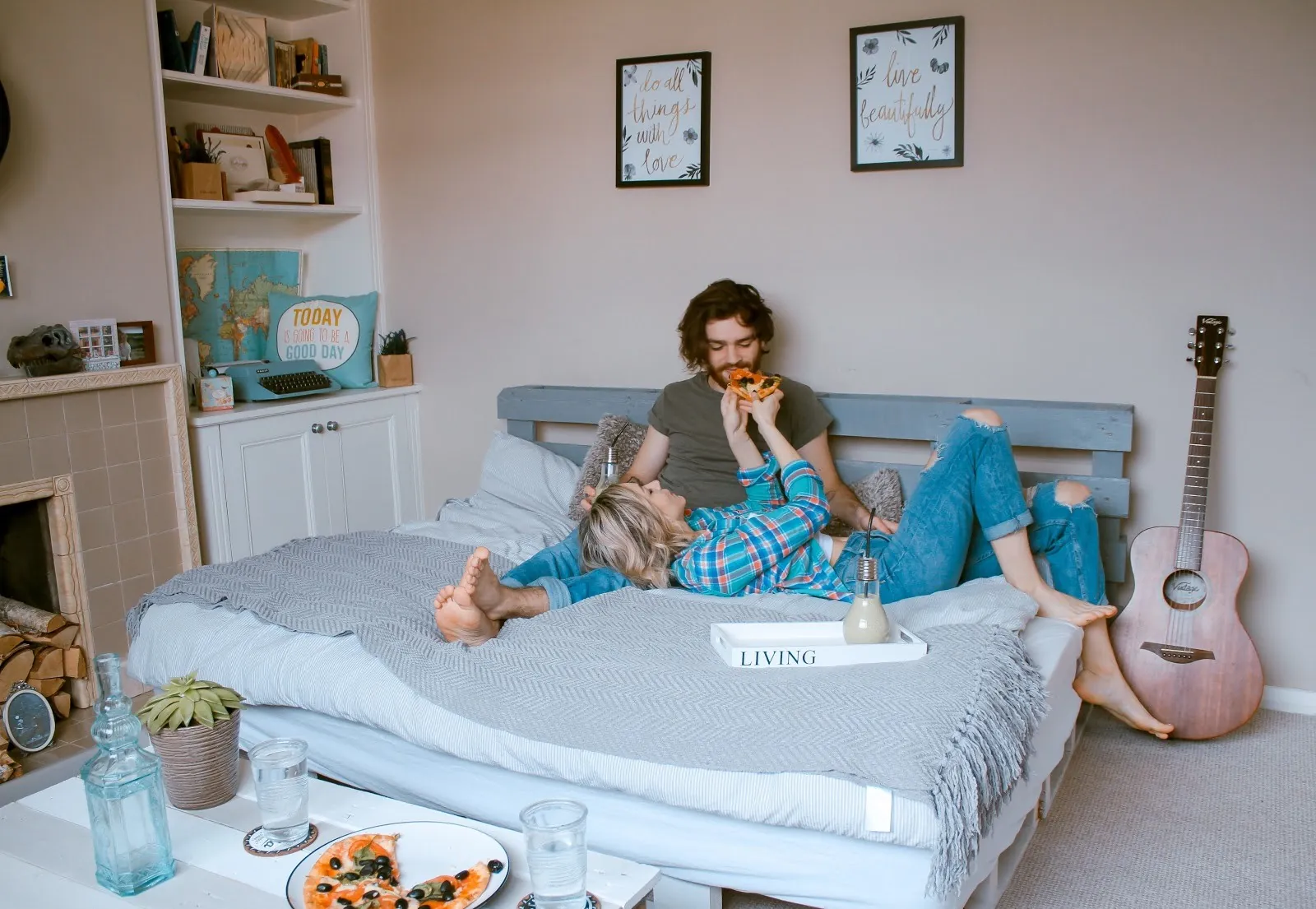 Cost-Efficient Ways That Couples Can Decorate Their First Home Together